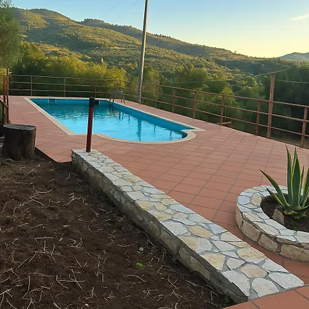 Con Piscina Holiday home *